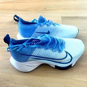Nike Air Zoom Tempo NEXT% Flyknit